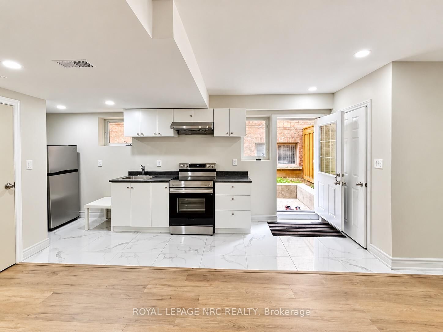 Property Photo:  3017 Annalysse Drive  ON L3V 8K6 