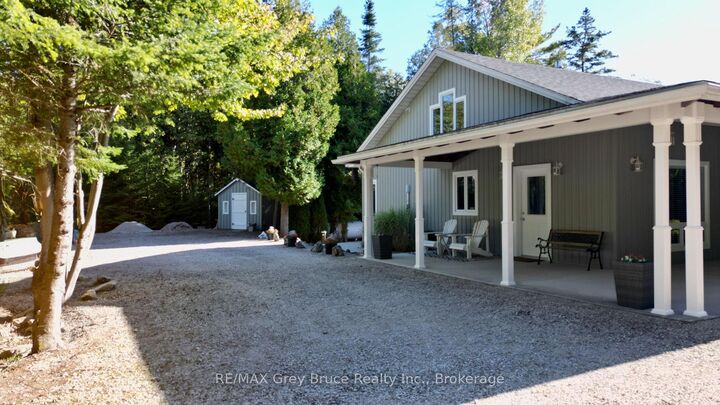 Property Photo:  51 Lakewood Country Lane  ON N0H 1W0 