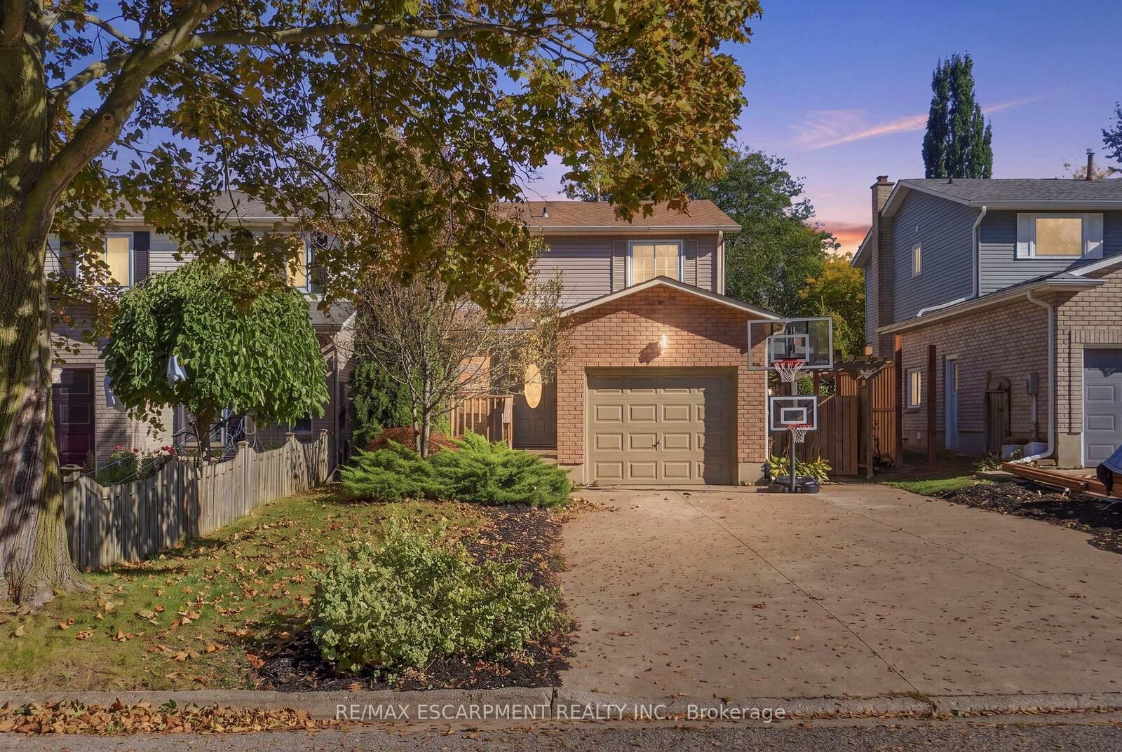 Property Photo:  37 Bayview Drive  ON L3M 4Z6 