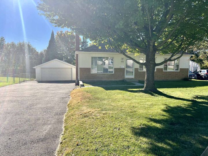 Property Photo:  1984 Glendale Drive  ON L1V 1V7 