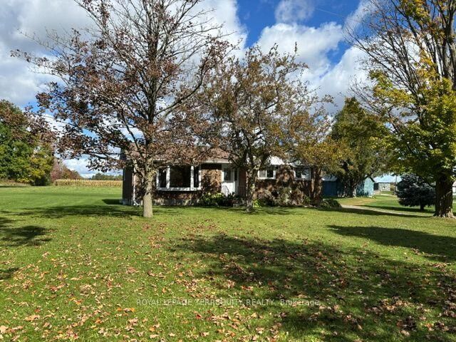 Property Photo:  320 Myrtle Road E  ON L1H 7K4 