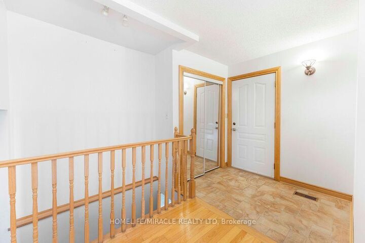 Property Photo:  2033 Simcoe Street N  ON L1H 7K4 