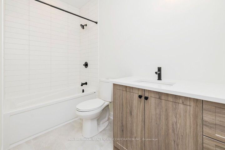 Property Photo:  479 Guy Welsh Drive  ON K7H 3C8 