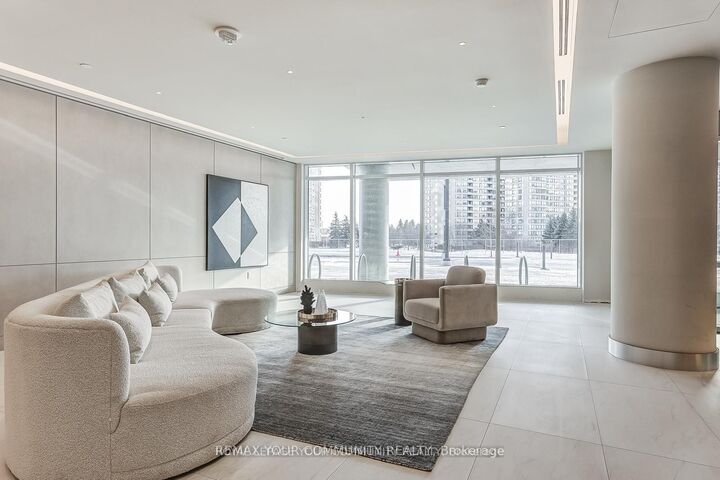 Property Photo:  30 Upper Mall Way 3006  ON L4J 0L7 
