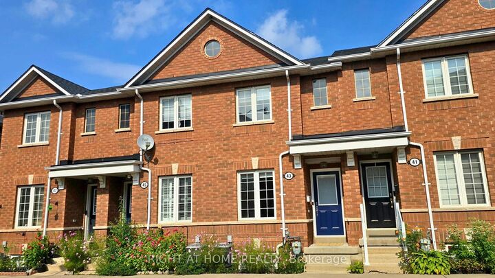 Property Photo:  43 Brickworks Lane Bl43  ON M6N 5H8 