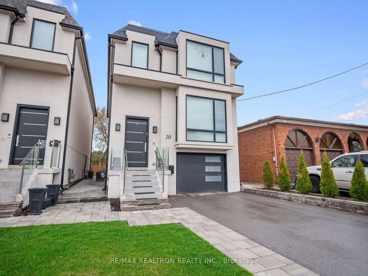 Property Photo: 10 Katherine Road Lower ON M3K 1H9