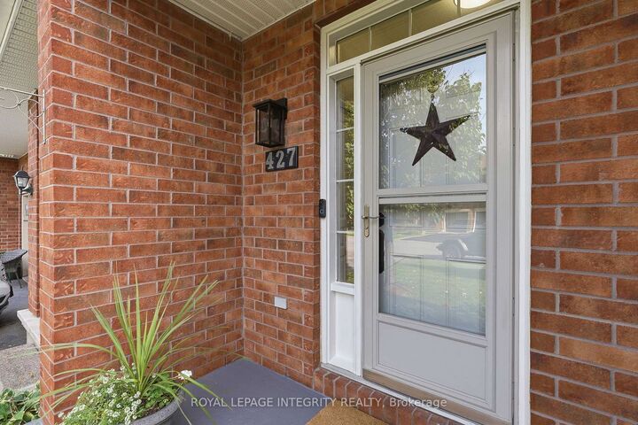 Property Photo:  427 Sultan Street  ON K4A 0K2 