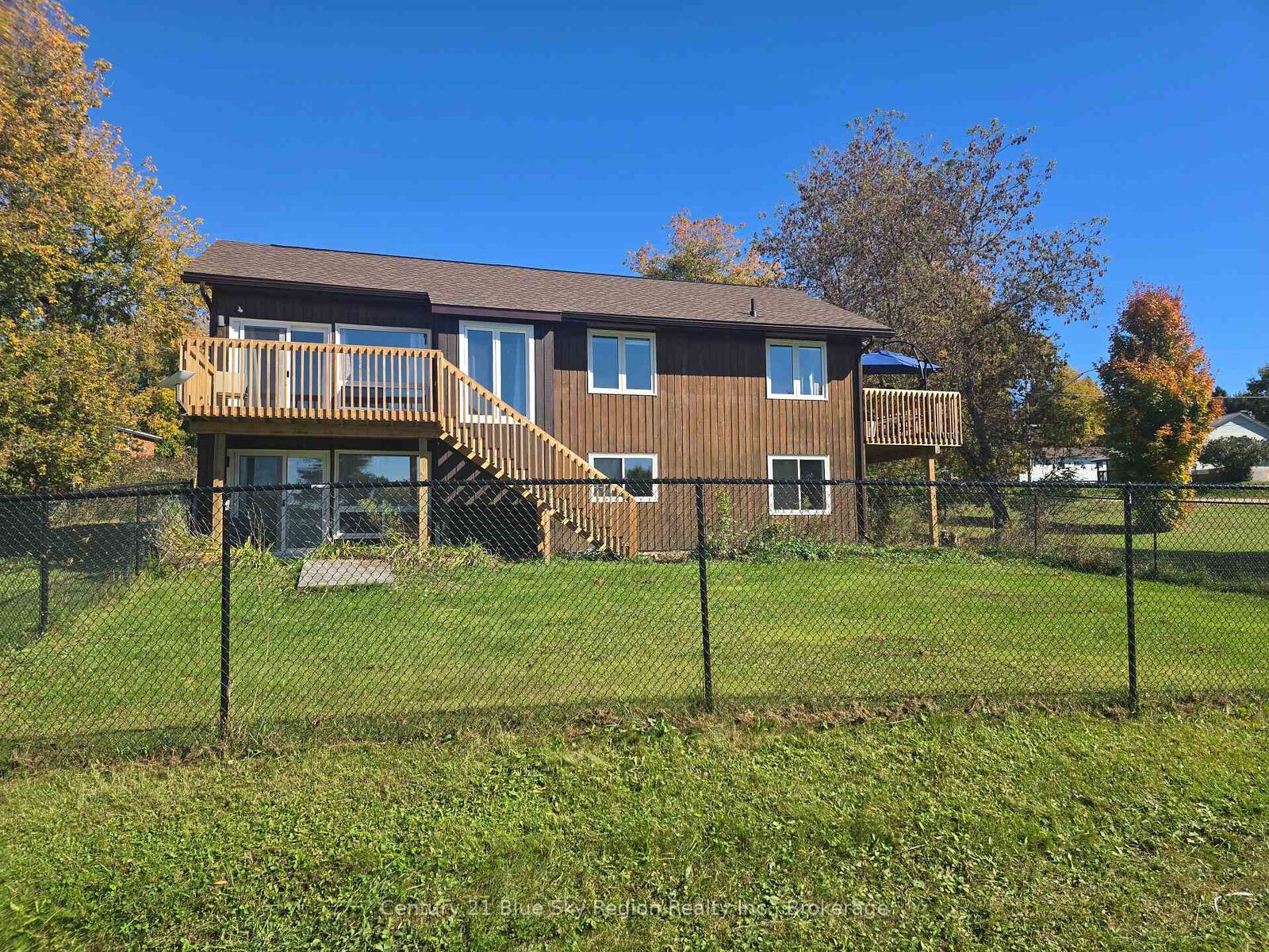 Property Photo:  203 Labrecque Street  ON P0H 1E0 
