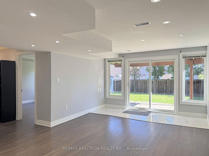 Property Photo:  219 Bilbrough Street Bsmt  ON L4G 7X1 