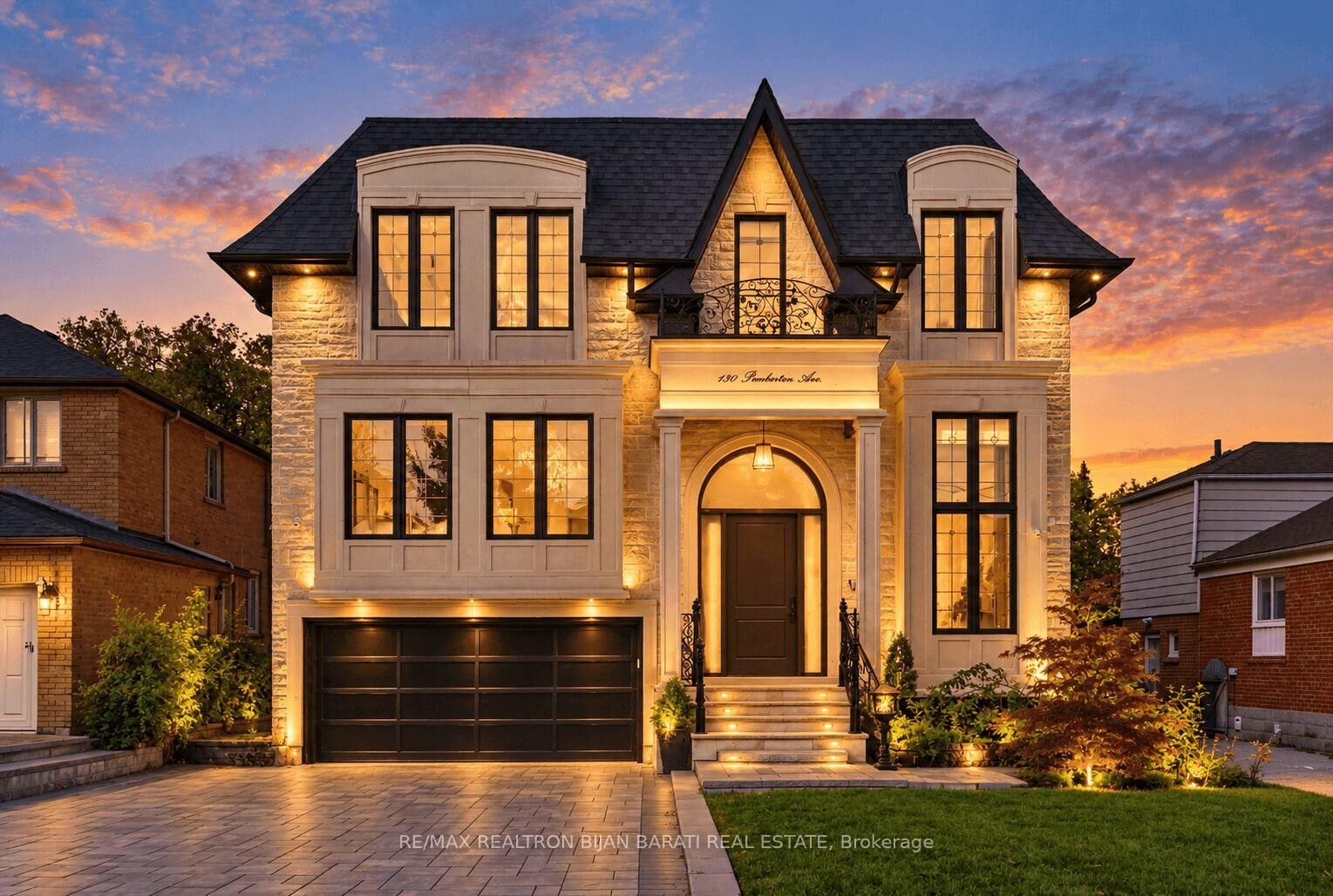 Property Photo:  130 Pemberton Avenue  ON M2M 1Y7 