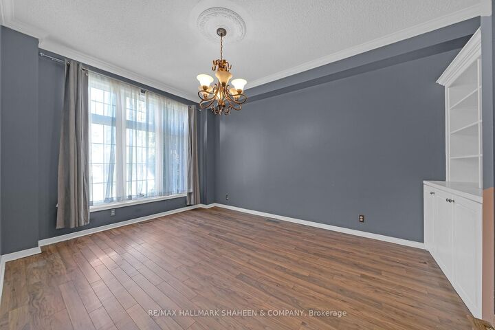 Property Photo:  1529 Skyview Street  ON L1K 2S3 