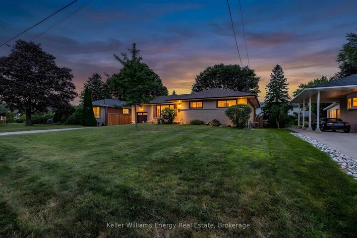 Property Photo:  403 Rossmount Avenue  ON L1J 3K5 