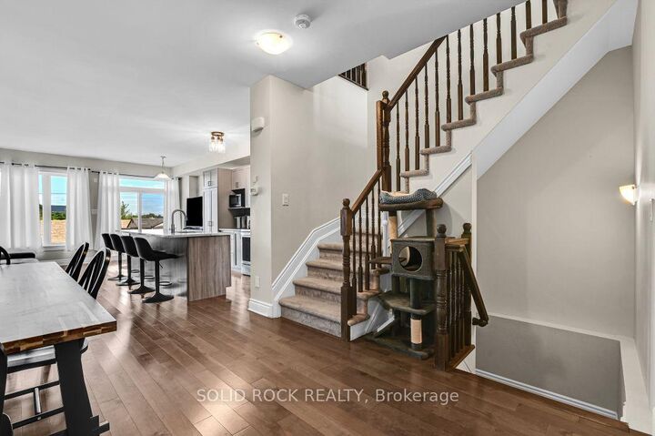 Property Photo:  
