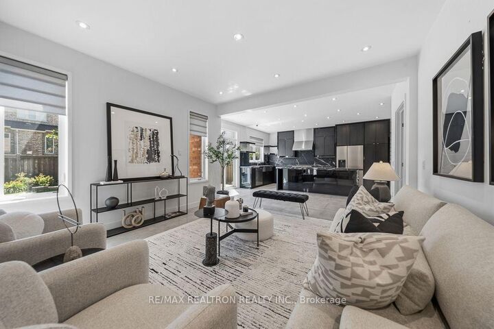 Property Photo:  55 Headwind Boulevard  ON L4H 3R9 