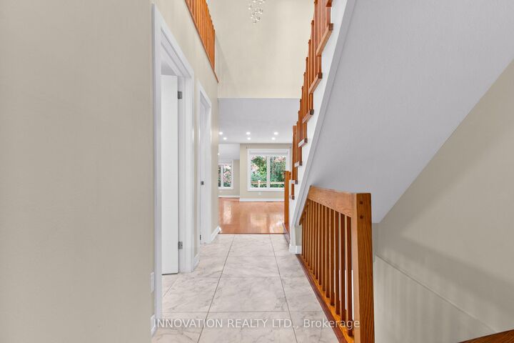 Property Photo: 2 Hackett Street ON K1V 0P8