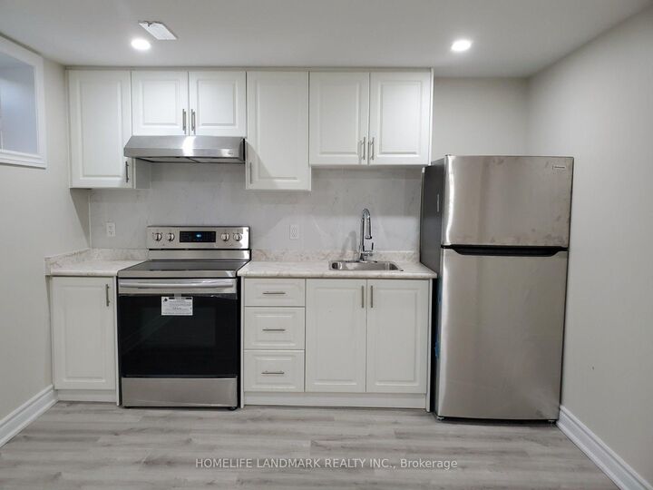 Property Photo:  523 Dymott Avenue Basement Unit  ON L9T 7V6 