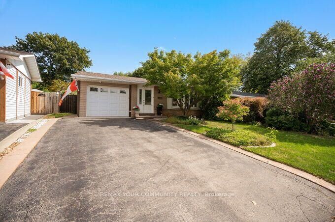 Property Photo:  3202 Centennial Drive E  ON L7M 1C2 