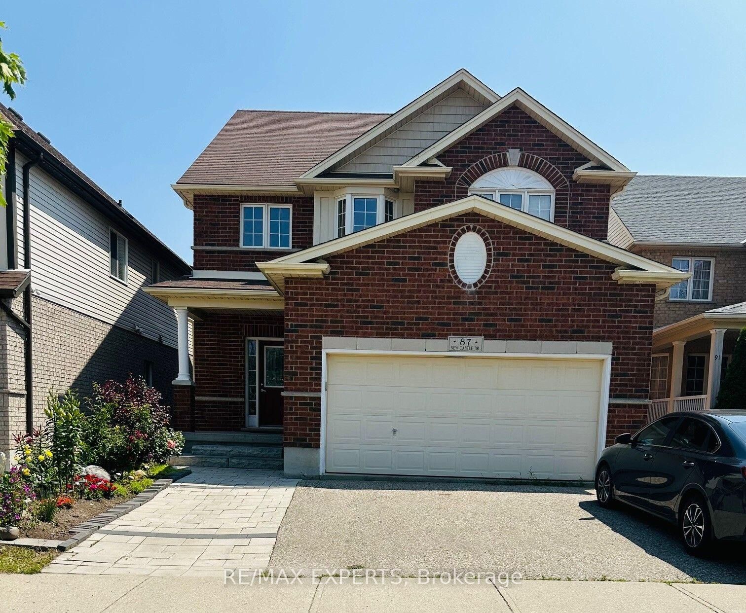Property Photo:  87 Newcastle Drive W  ON N2R 1W4 