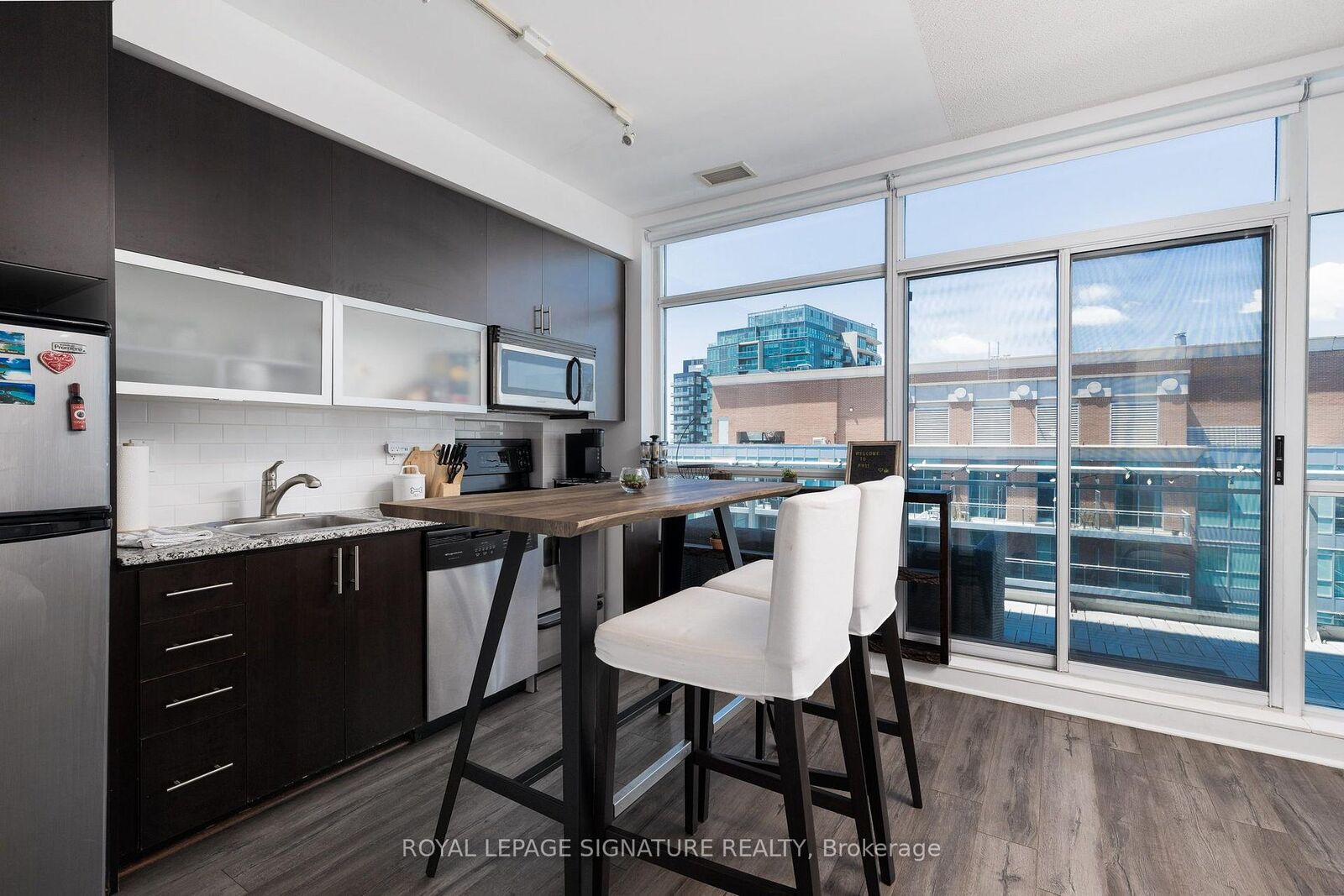 Property Photo:  80 Western Battery Road Uph11  ON M6K 3S1 