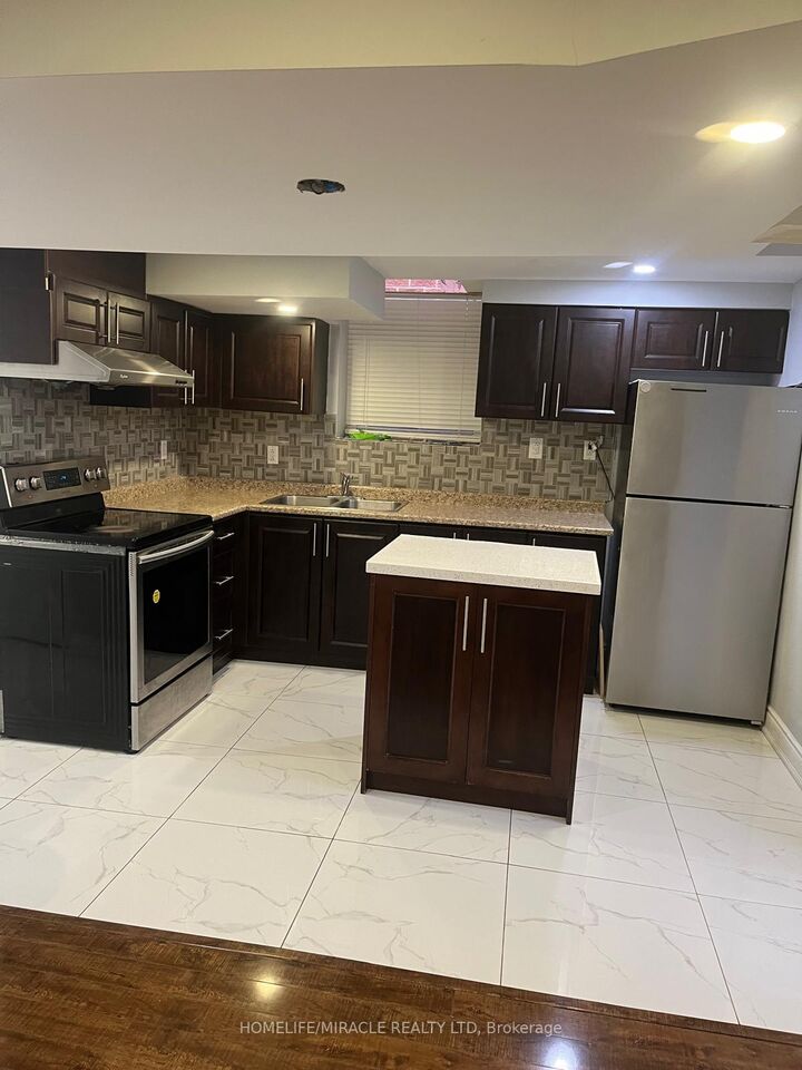 Property Photo:  25 Browley Drive  ON L7A 3C9 