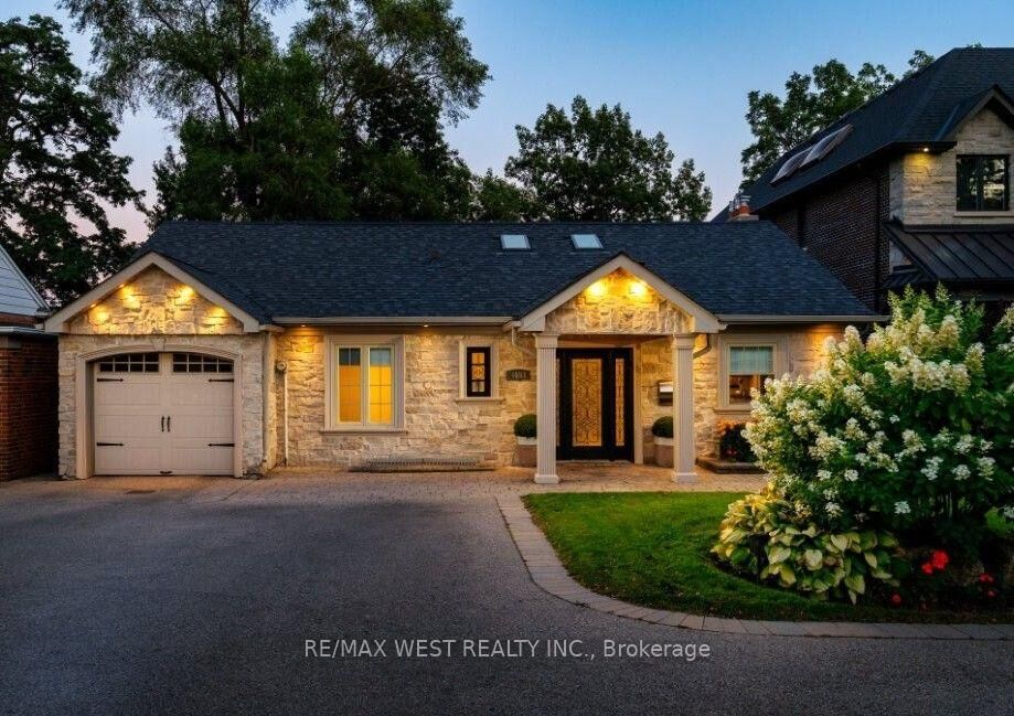 Property Photo:  4653 Dundas Street W  ON M9A 1A4 