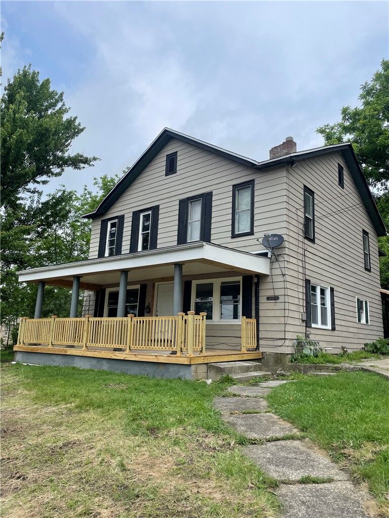 Property Photo:  223 E Falls St 1B  PA 16101 