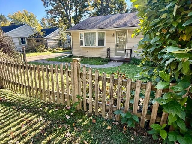 Property Photo:  117 Church Street  PA 16365 