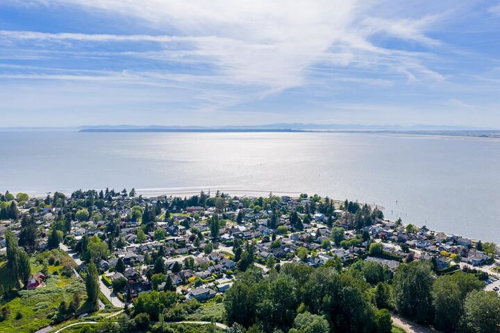 Property Photo:  12520 Crescent Road  BC V4A 2V3 