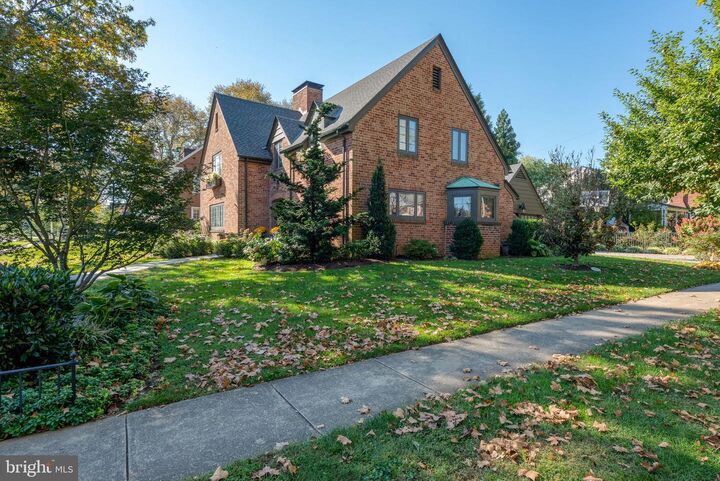 Property Photo:  1027 McGrann Boulevard  PA 17601 
