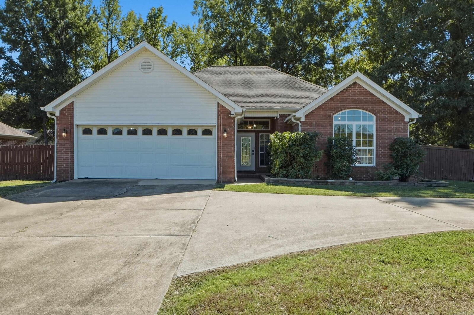 Property Photo: 27 Magness Creek Drive AR 72023