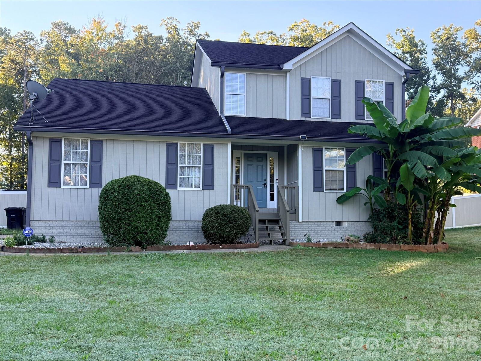 Property Photo:  2219 Knollgate Drive  NC 28112 