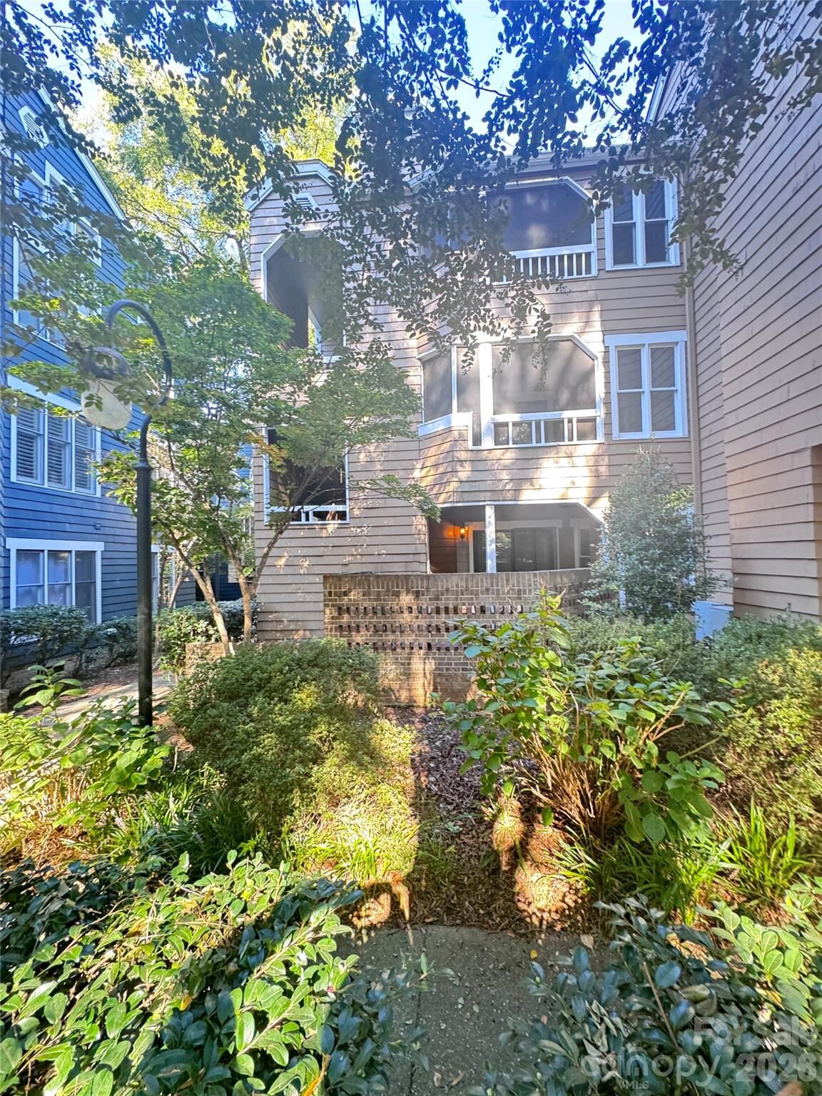 Property Photo:  413 W 8th Street B  NC 28202 