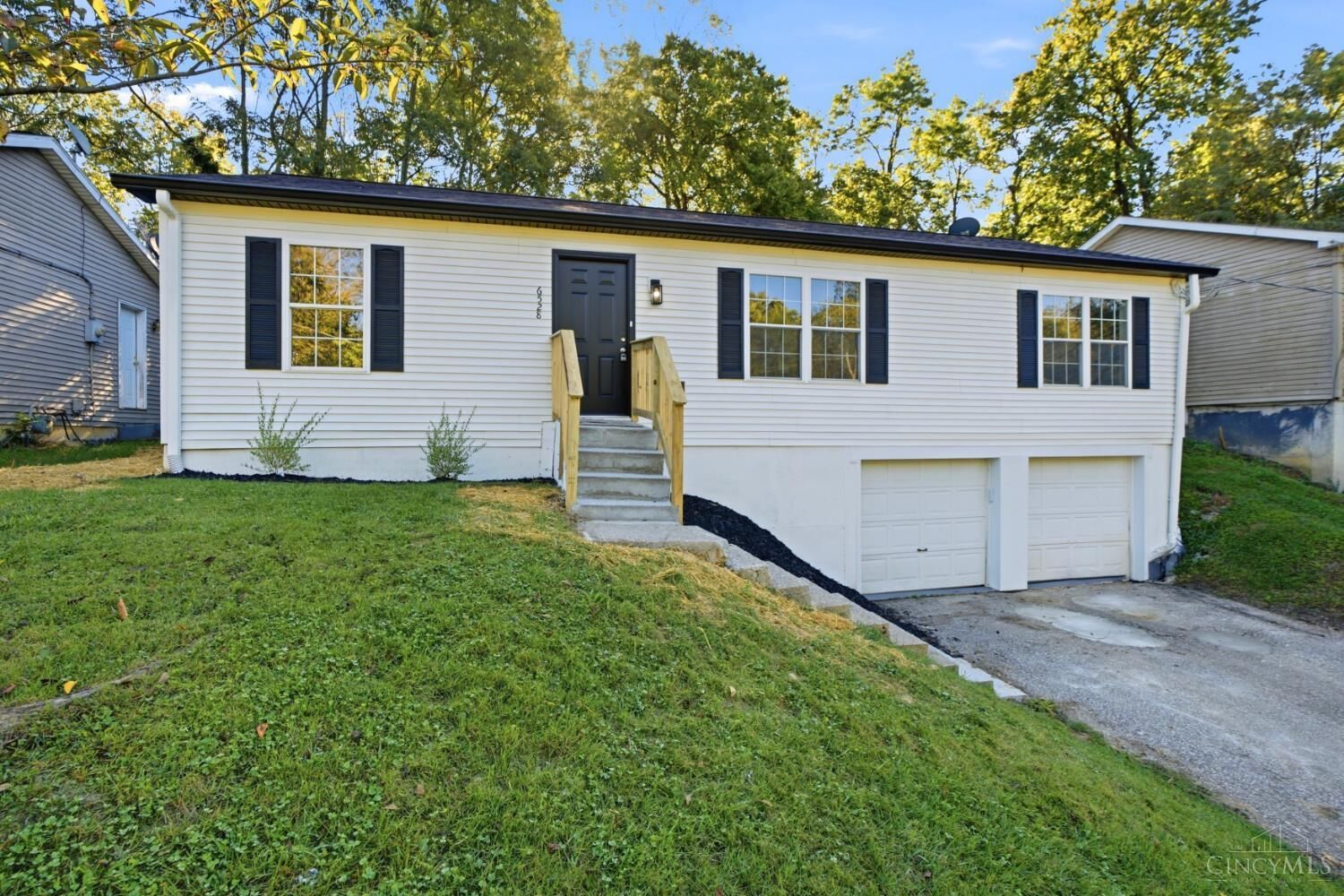 Property Photo:  6528 Catalpa Avenue  OH 45224 