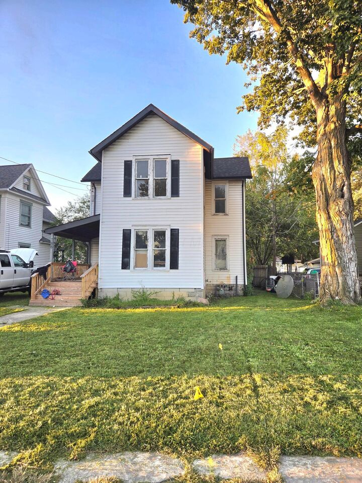 Property Photo:  788 E Center Street  OH 43302 