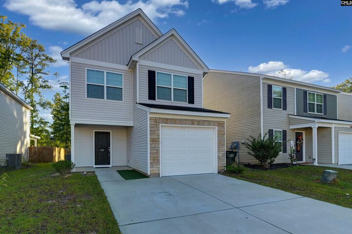 Property Photo:  521 Kirkwall Ct  SC 29073 