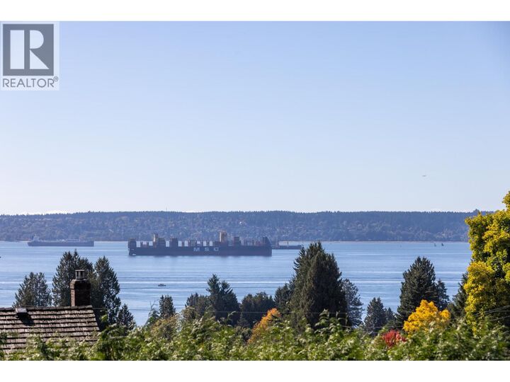 Property Photo: 2484 Ottawa Avenue BC V7V 2T1