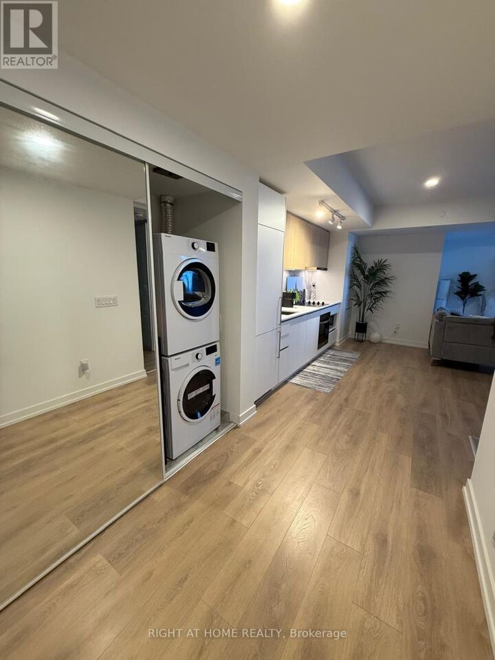 Property Photo:  1100 Sheppard Avenue West 905  ON M3K 0E4 