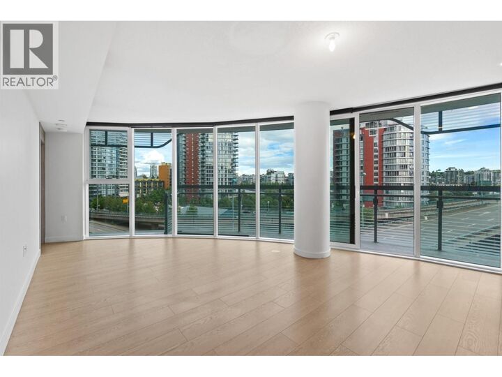 Property Photo:  87 Nelson Street 684  BC V6Z 0E8 