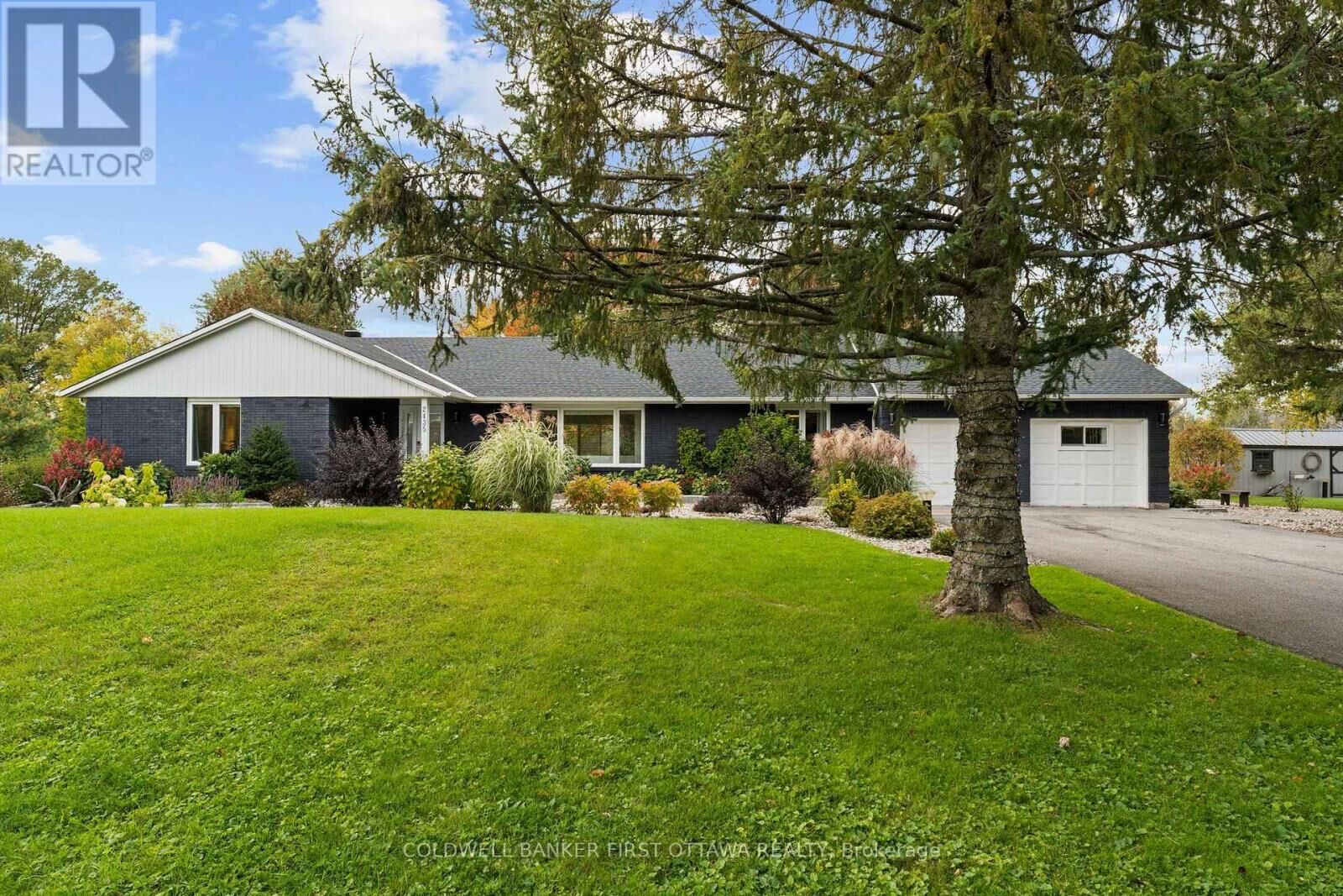 Property Photo:  2435 River Road  ON K0G 1J0 