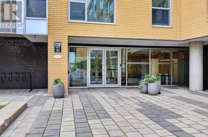 Property Photo:  250 Lett Street 405  ON K1R 0A8 