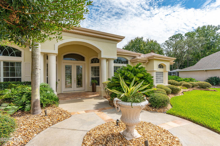 Property Photo:  1025 Hampstead Lane  FL 32174 