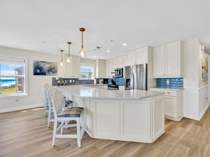Property Photo: 2900 Scenic Highway 98 207 FL 32541