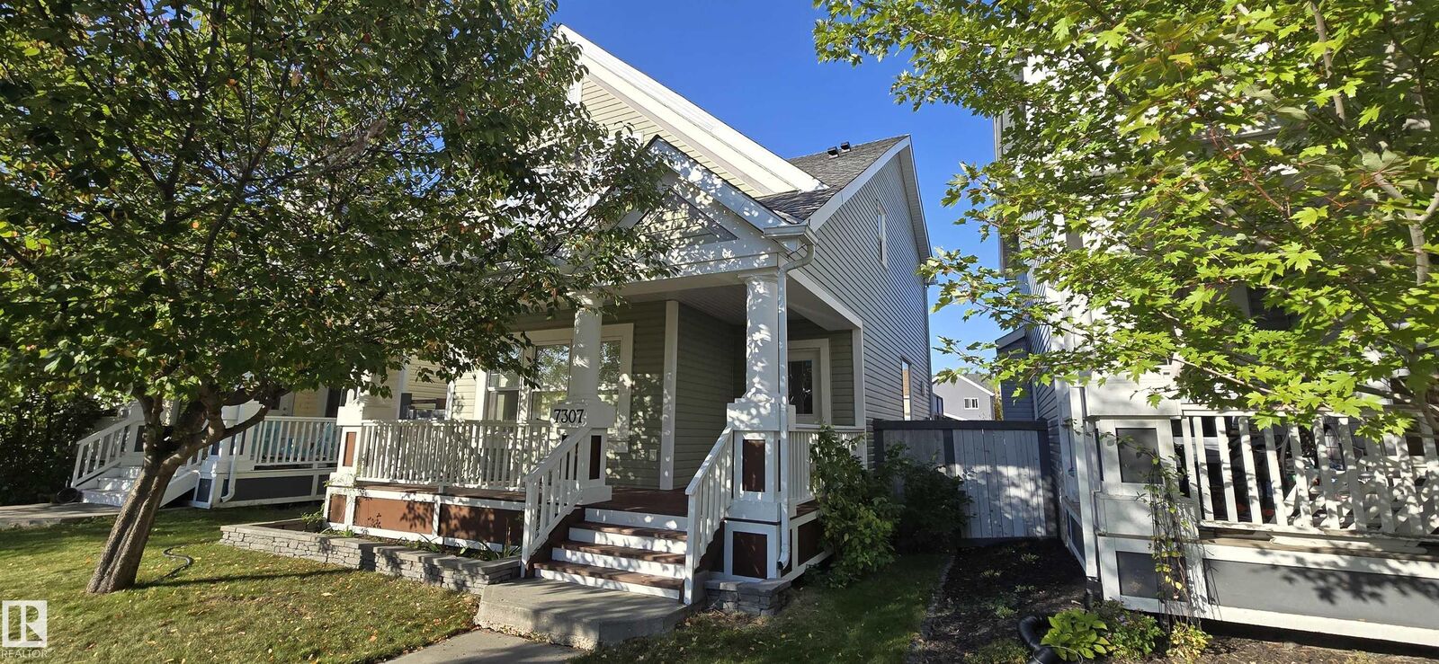 Property Photo: 7307 14A Avenue SW AB T6X 0E2