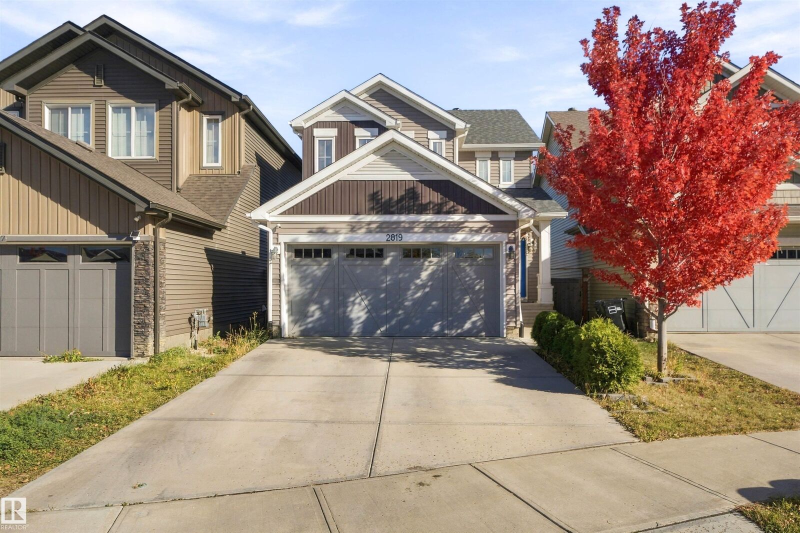 Property Photo:  2819 Duke Crescent SW  AB T6W 3Y3 