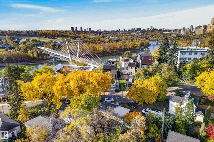 Property Photo:  9369 Cameron Avenue NW  AB T5H 3R5 