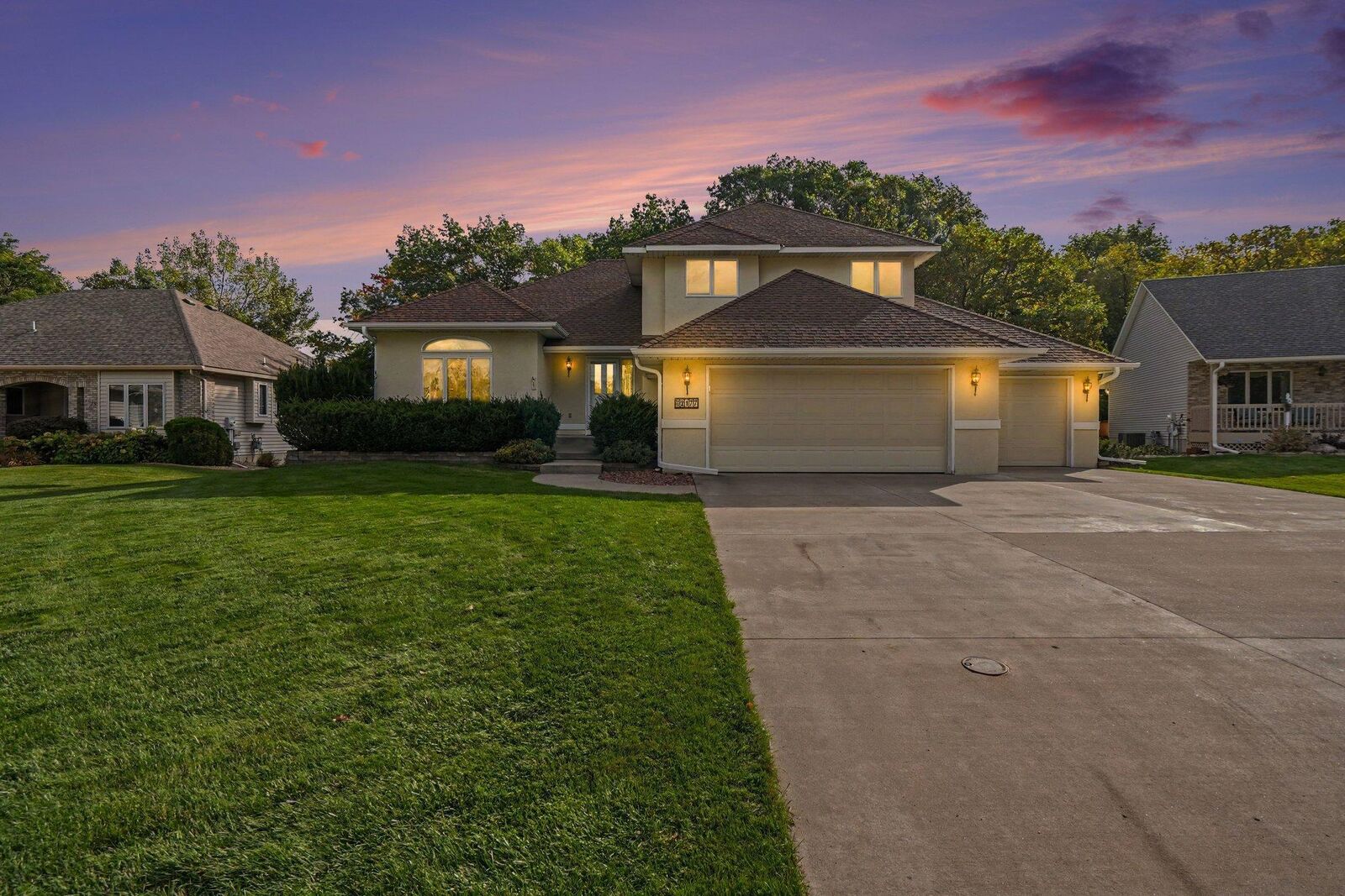 Property Photo: 2177 Hynes Avenue N MN 55128