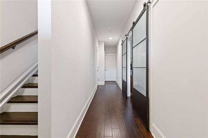 Property Photo: 118 Parkside West Court GA 30071