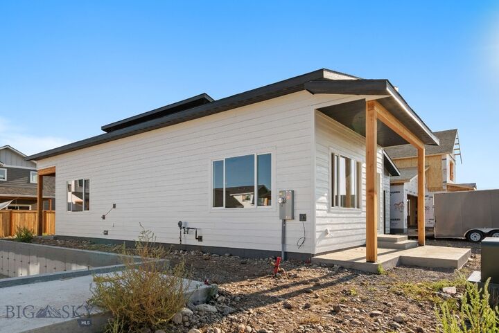 Property Photo:  831 Spaniel Lane  MT 59714 