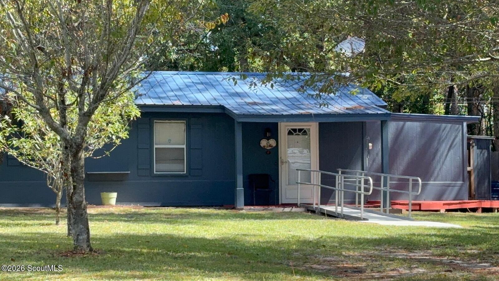 Property Photo: 704 Bay Street GA 31501