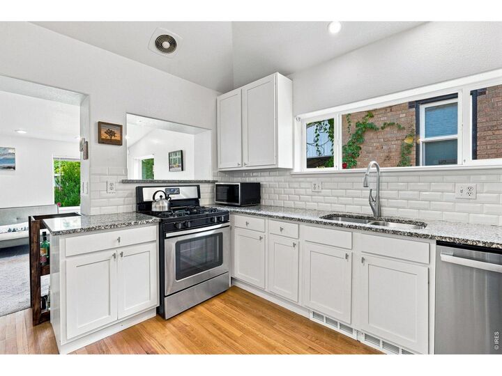 Property Photo:  1028 Jackson St  CO 80206 